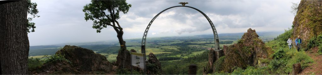 Adlerbogen am Donnersberg Panorama