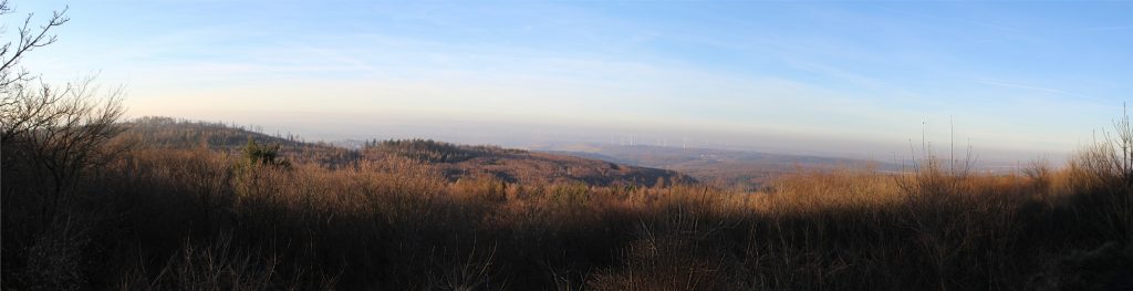 blick-vom-donnersberg-koenigsstuhl